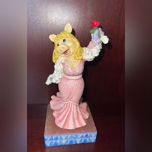 Walt Disney Traditions Show Case Collection Miss Piggy Diva? Moi?